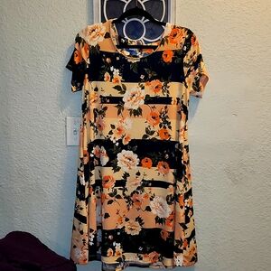 Midi Dress with pockets Size MEDIUM